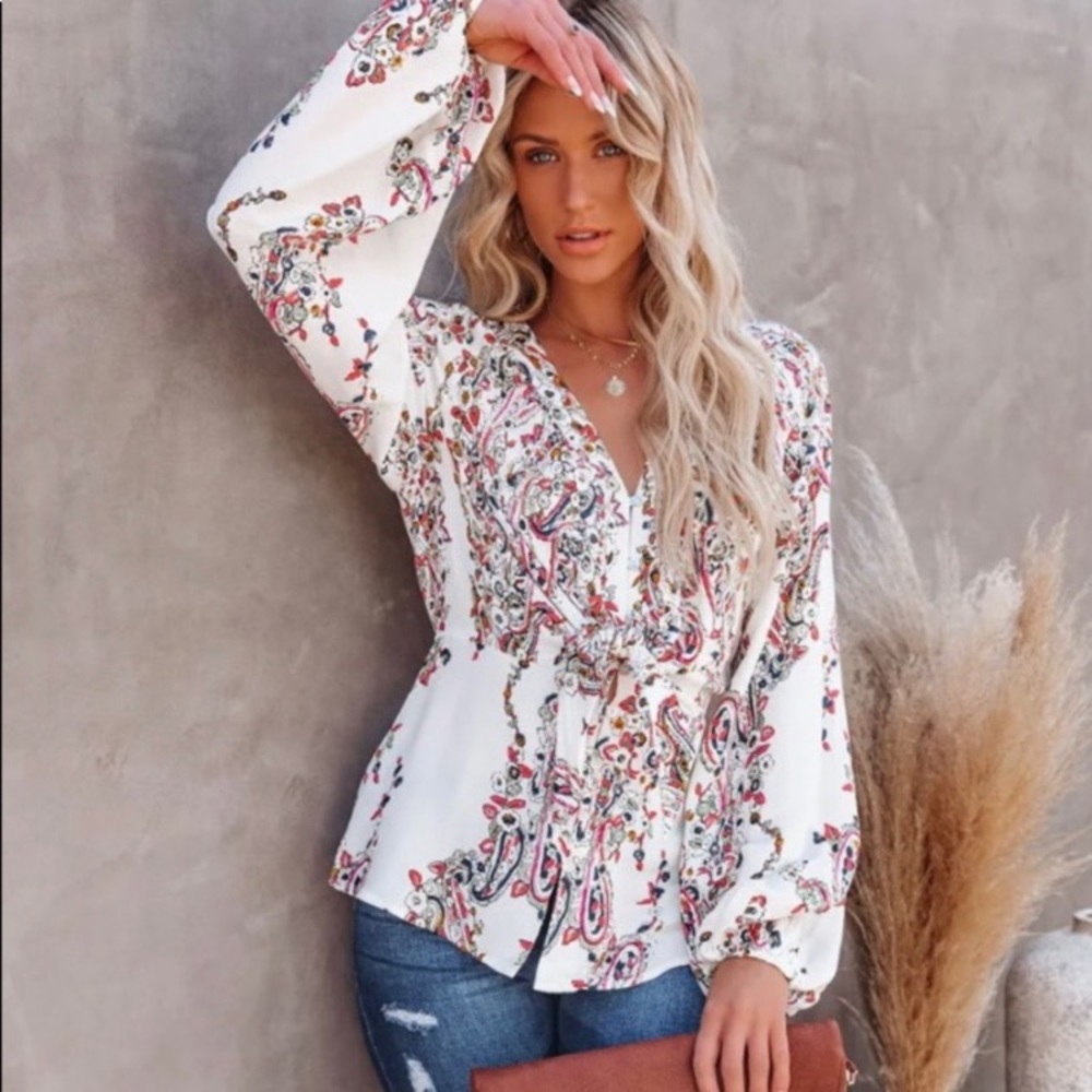 Vici Collection Floral Blouse - Picture 3 of 4